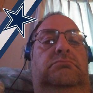 Meet your Posher, Louis